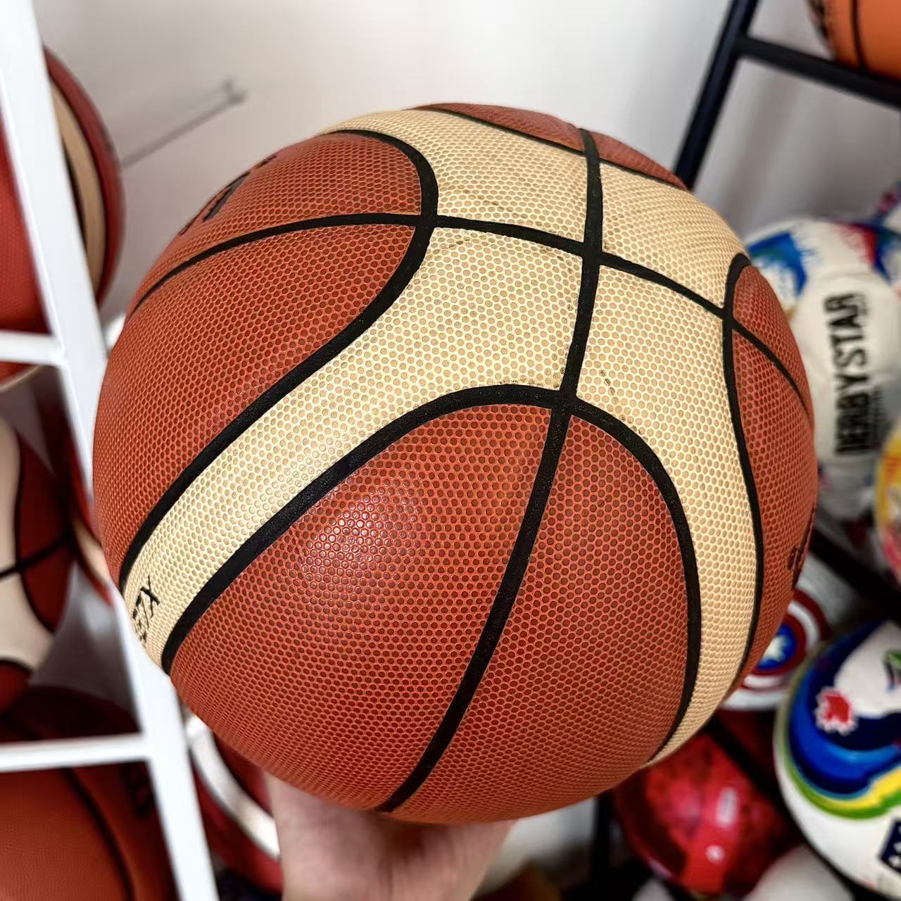 PU Standard Size 7 Adult Training Basketball - Basketball - 室内篮球馆木地板、室外塑胶 / 水泥球场、校园体育课、业余联赛、俱乐部日常集训、企业团建活动、运动礼品采购、培训机... 2
