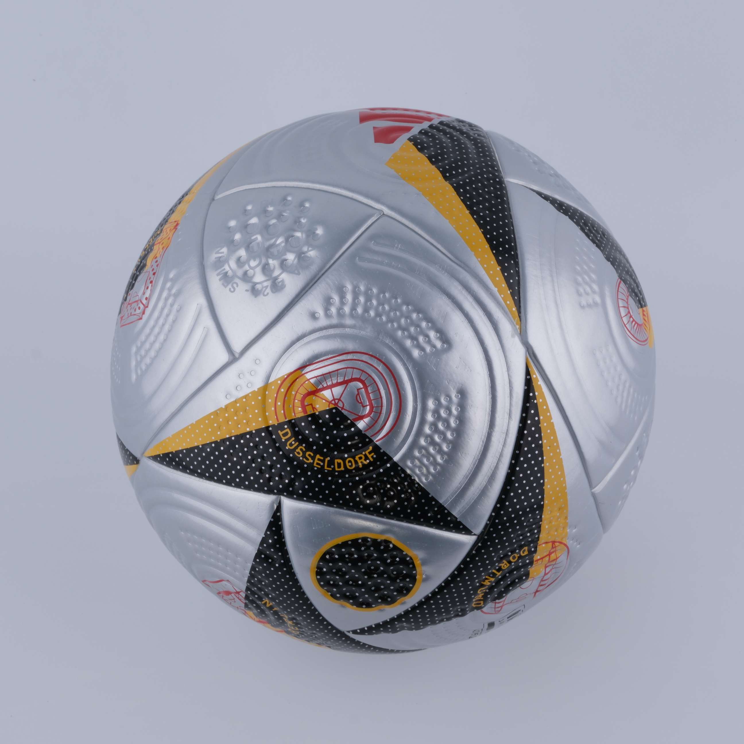 All Terrain Universal Football - football - 学校或足球俱乐部定制训练用球，印上队伍名称和队徽 2